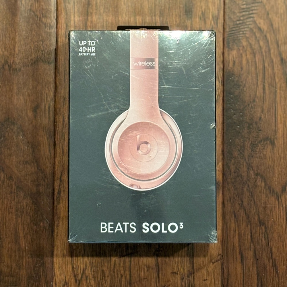 NEW Beats Solo 3 Rose Gold